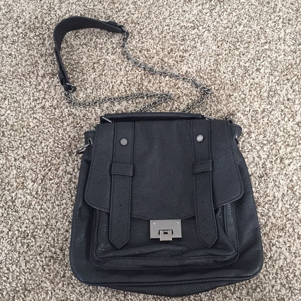 Awesome crossbody bag by Steve Madden